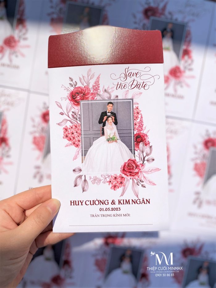 thiep-cuoi-mau-do-in-hinh-cuoi-dep-sang-trong-don-gian-gia-re-thu-duc