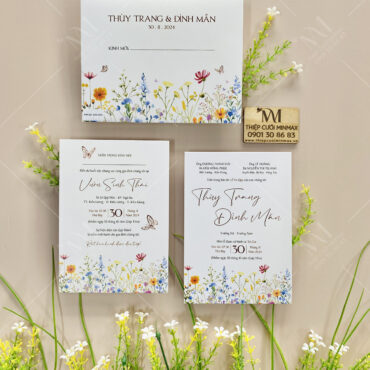 thiep-cuoi-minimalist-hoa-dep-re