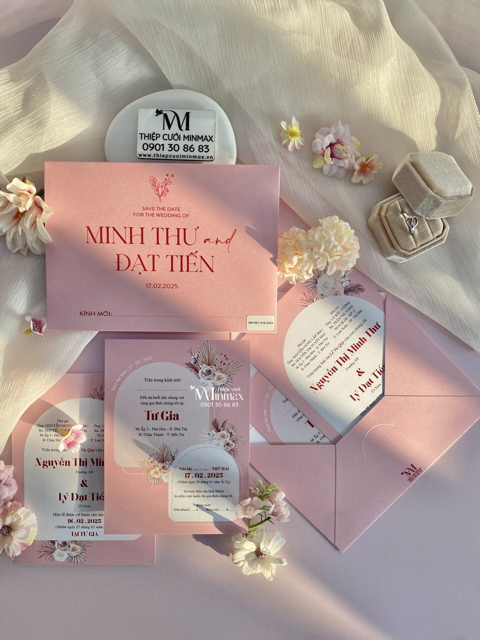 thiep-cuoi-mau-hong-minimalist-dep-gia-re-minmax