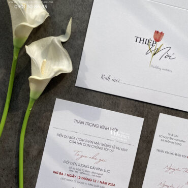 thiep-cuoi-hoa-tulip-minimalist-dep-gia-re-thu-duc-minmax