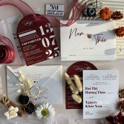 thiep-cuoi-minimalist-trai-tim-dep-gia-re-thu-duc