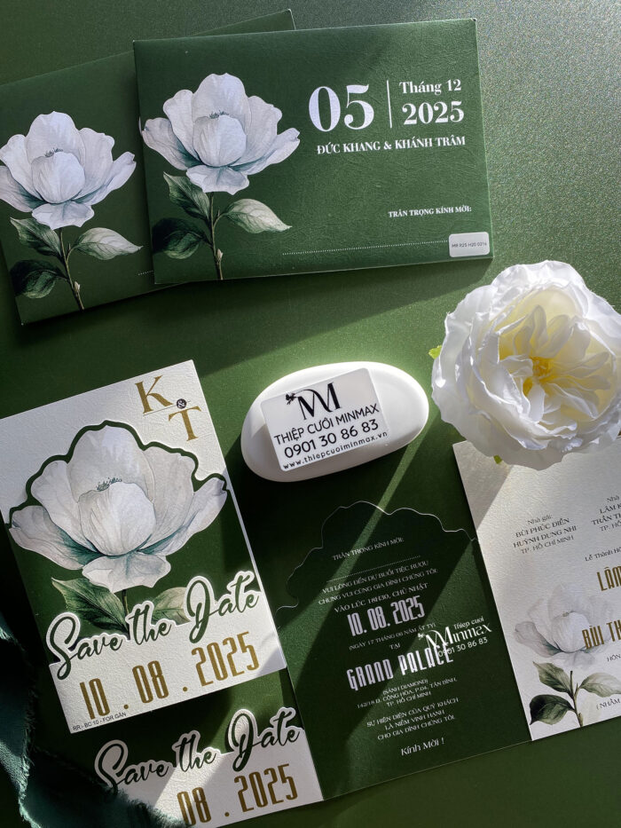 thiep-cuoi-gap-3-xanh-la-dep-la-tai-thu-duc