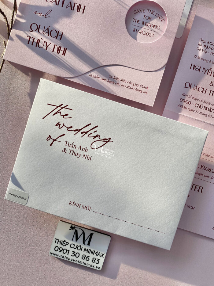 thiep-cuoi-minimalist-mau-hong-dep-thu-duc