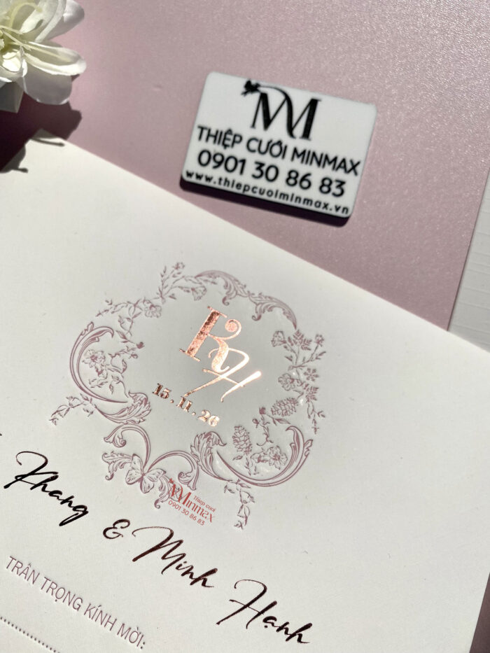 thiep-cuoi-minimalist-hong-pastel-dep-thu-duc-minmax
