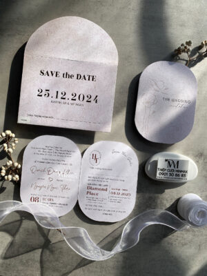 thiep-cuoi-khuon-tron-mau-hong-dep-thu-duc