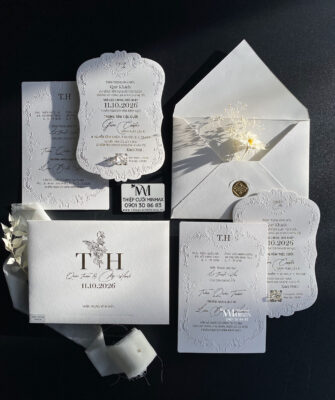 thiep-cuoi-minimalist-ep-kim-mau-trang-dep-thu-duc-minmax