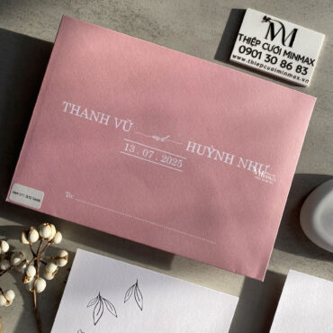 thiep-cuoi-minimalist-hong-dep-gia-re