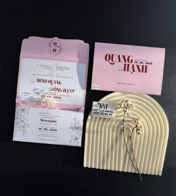 thiep-cuoi-mau-hong-dep-gia-re-minmax-thu-duc