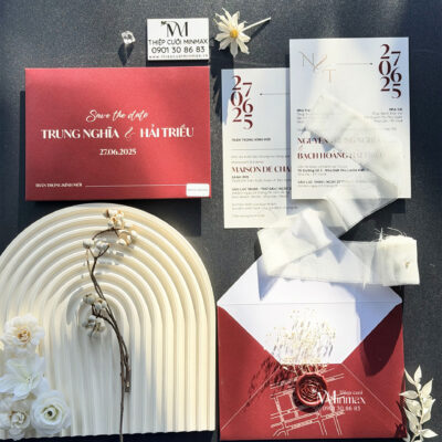 thiep-cuoi-minimalist-mau-do-dep-gia-re-thu-duc-minmax