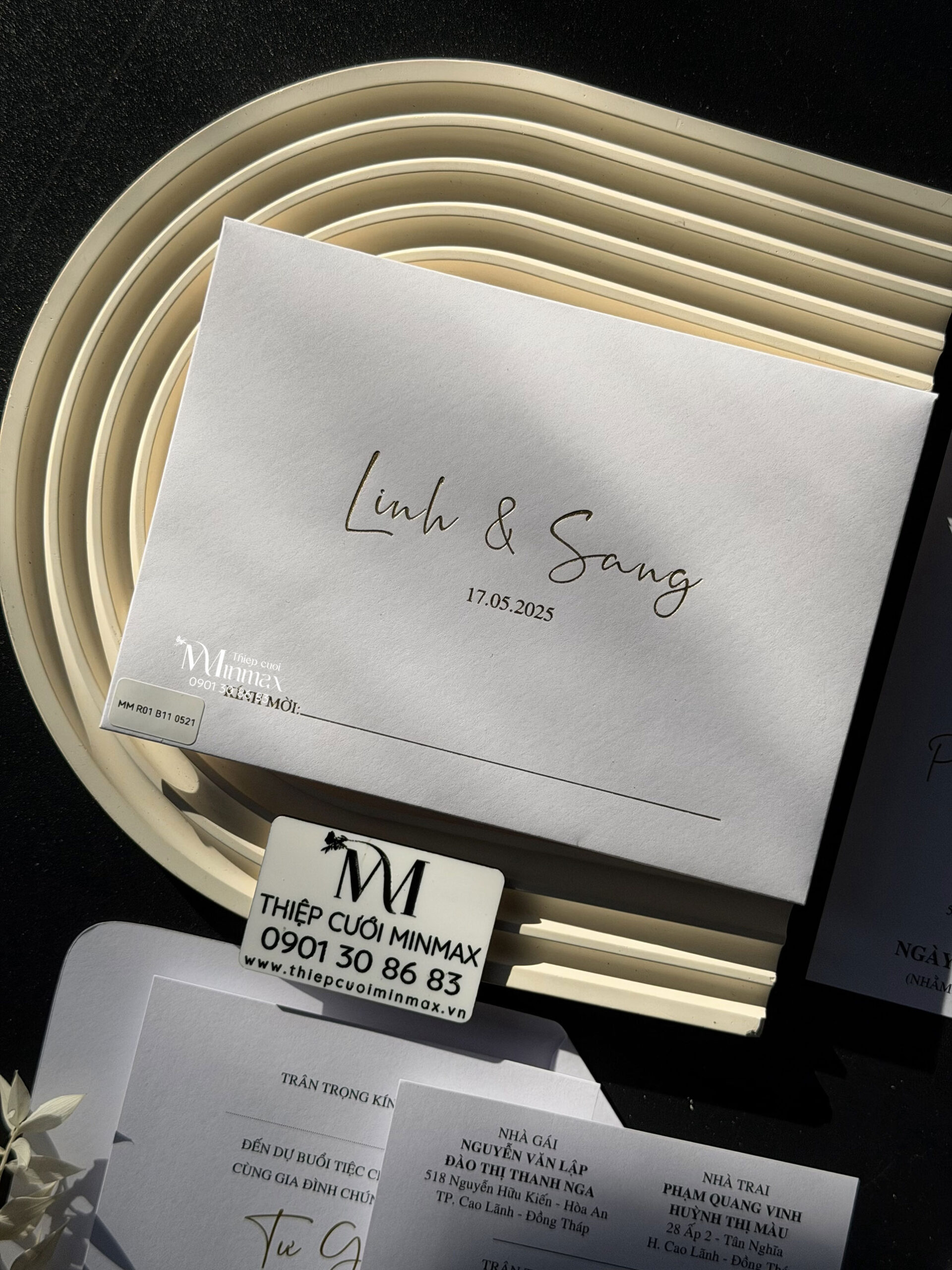 thiep-cuoi-minimalist-mau-trang-dep-in-gap-thu-duc thiep-cuoi-minimalist-mau-trang-dep-in-gap-thu-duc