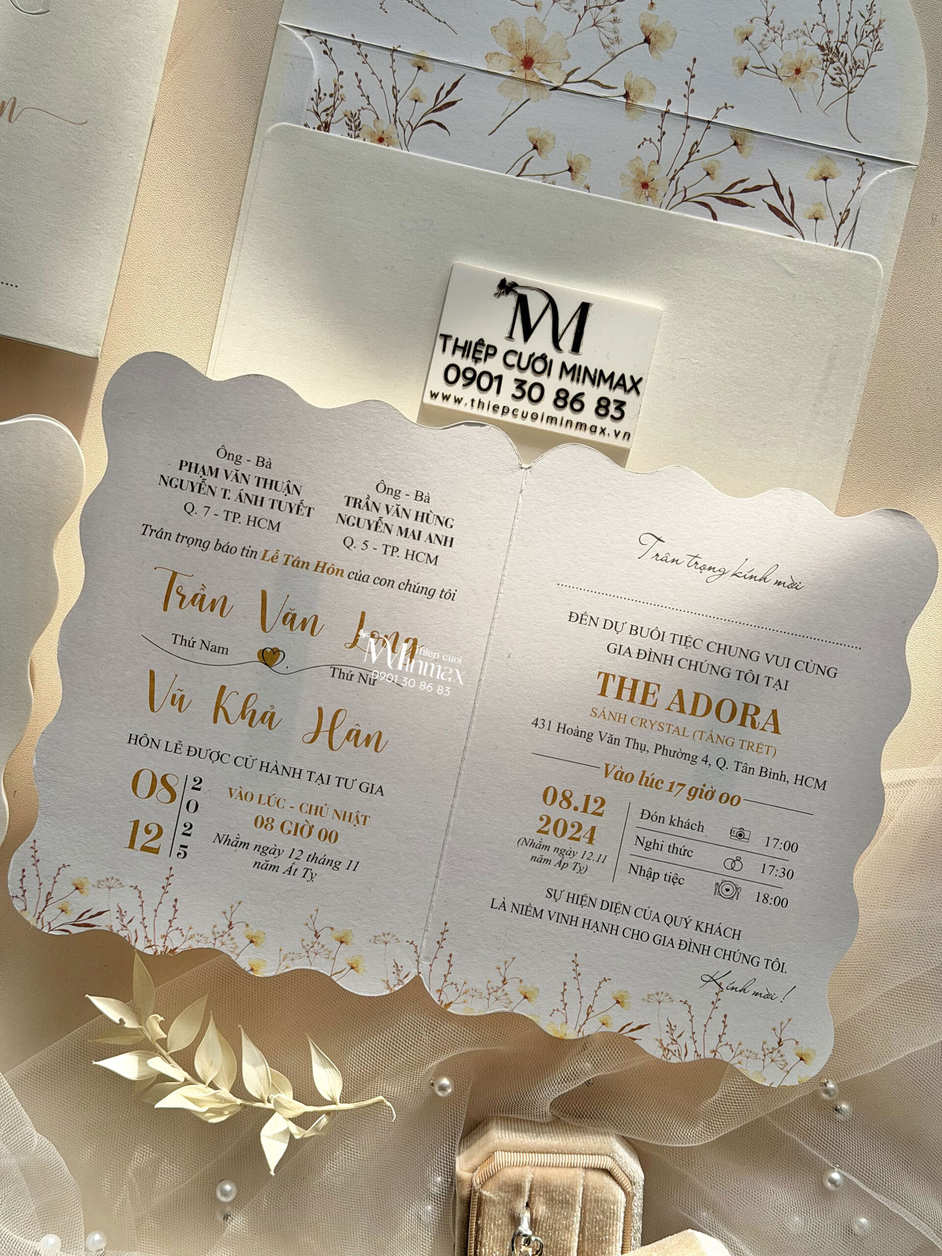 thiep-cuoi-luon-song-hoa-nhi-vang-nhat-dep-gia-re-thu-duc-minmax thiep-cuoi-luon-song-hoa-nhi-vang-nhat-dep-gia-re-thu-duc-minmax