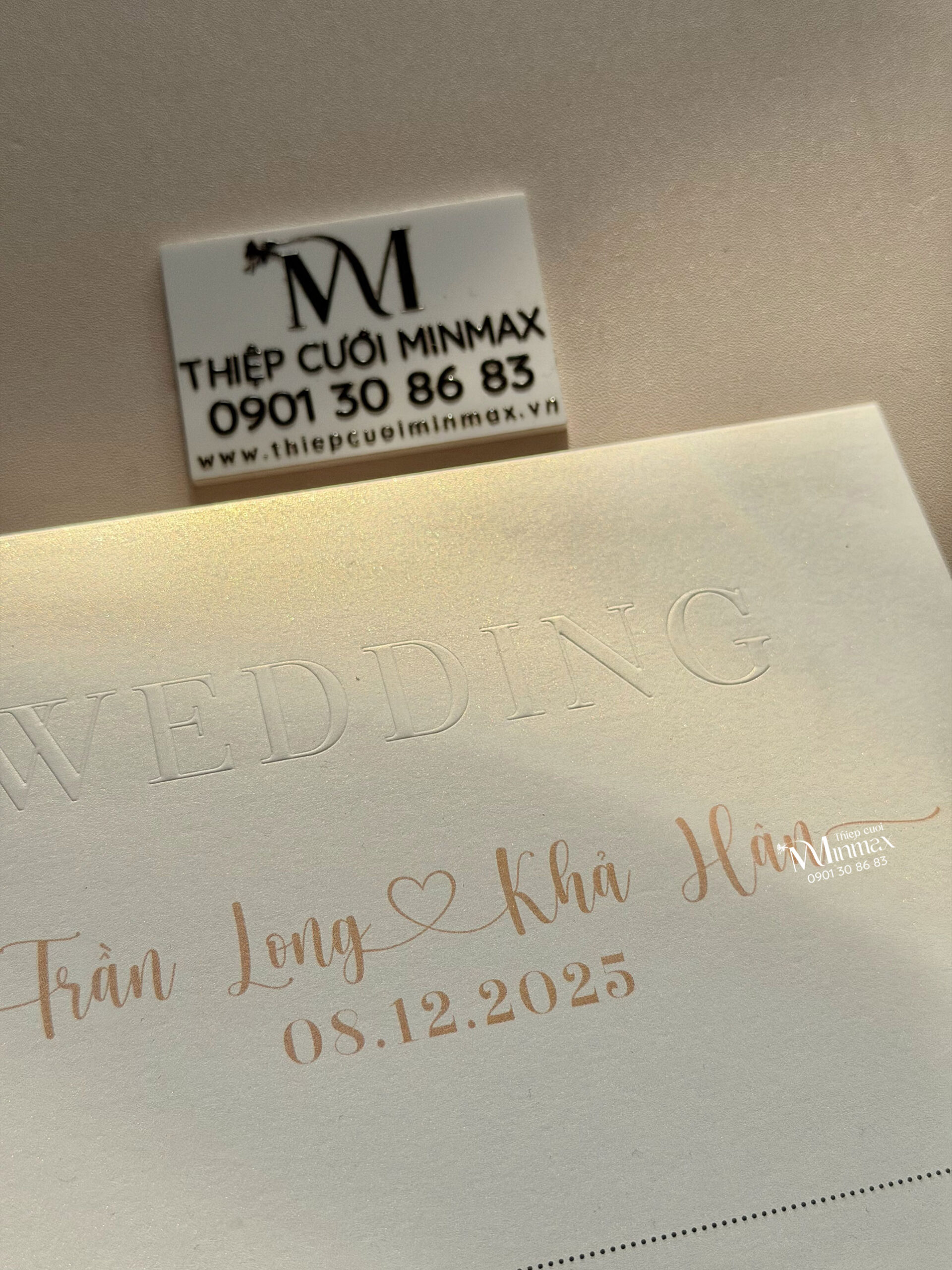 thiep-cuoi-luon-song-hoa-nhi-vang-nhat-dep-gia-re-thu-duc-minmax thiep-cuoi-luon-song-hoa-nhi-vang-nhat-dep-gia-re-thu-duc-minmax