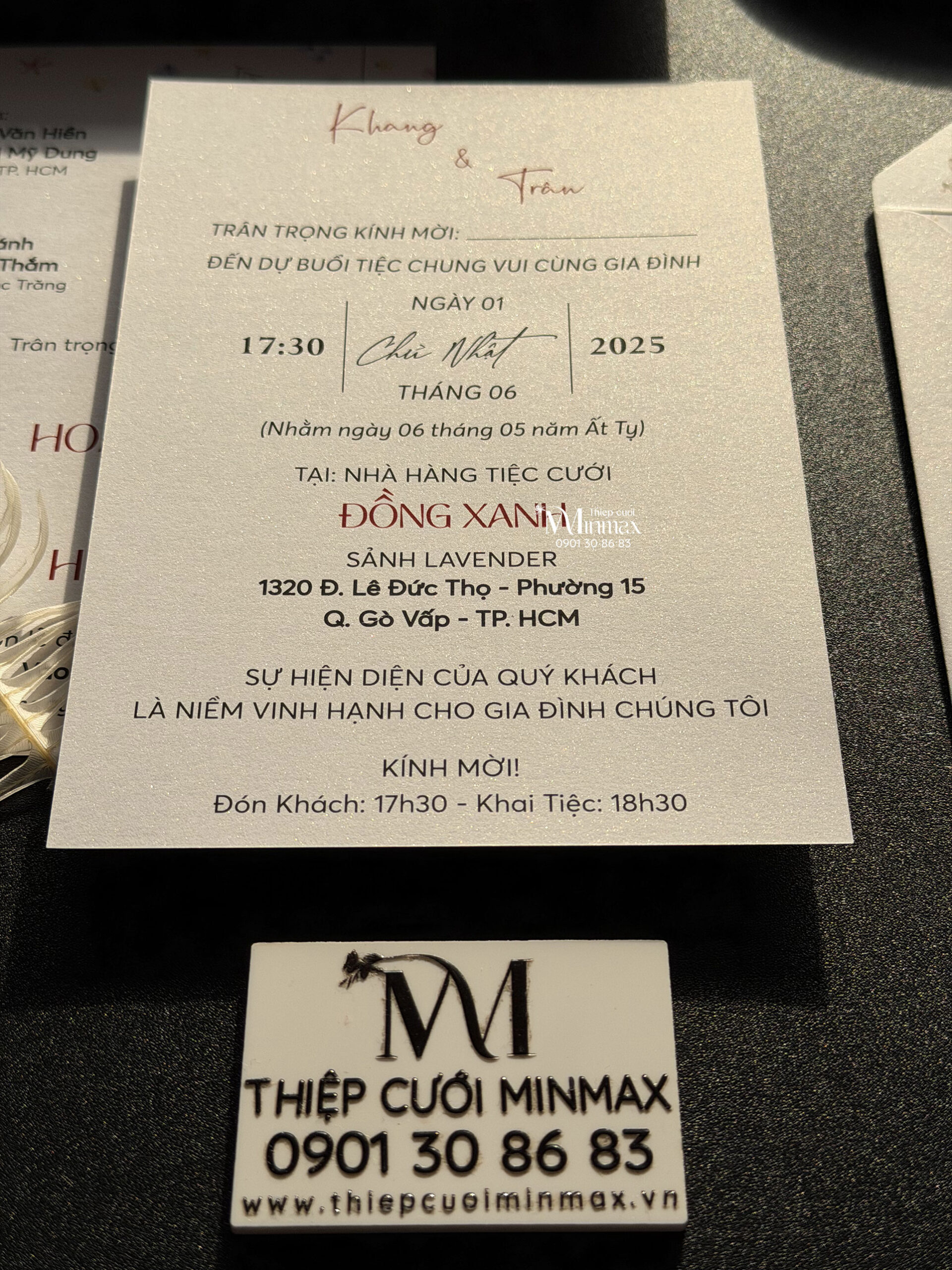 thiep-cuoi-minimalist-hoa-nhi-dep-gia-re-thu-duc thiep-cuoi-minimalist-hoa-nhi-dep-gia-re-thu-duc