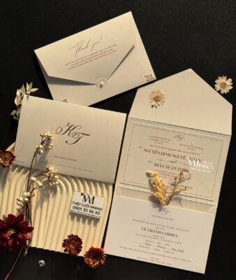 thiep-cuoi-3in1-mau-trang-minimalist-dep-re-thu-duc-minmax