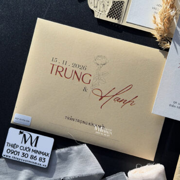 thiep-cuoi-cat-laser-mau-vang-dep-sang-trong-thu-duc