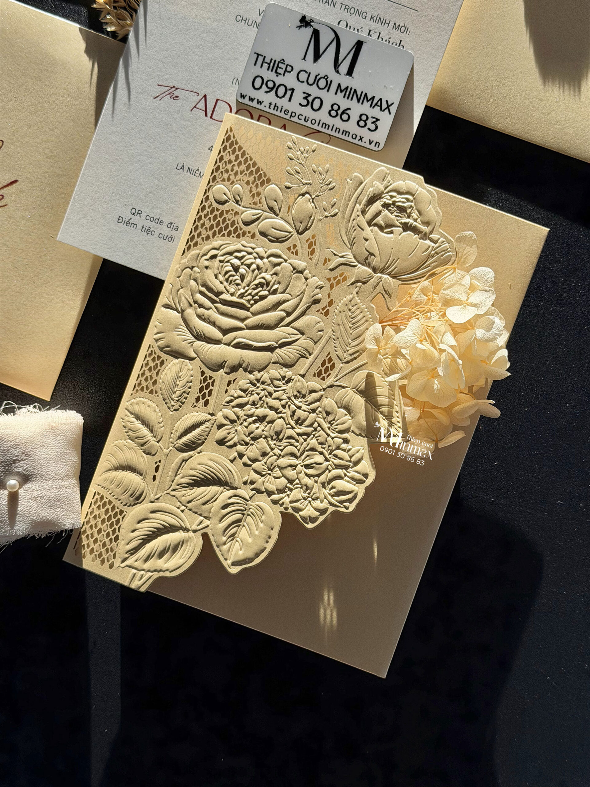 thiep-cuoi-cat-laser-mau-vang-dep-sang-trong-thu-duc thiep-cuoi-cat-laser-mau-vang-dep-sang-trong-thu-duc