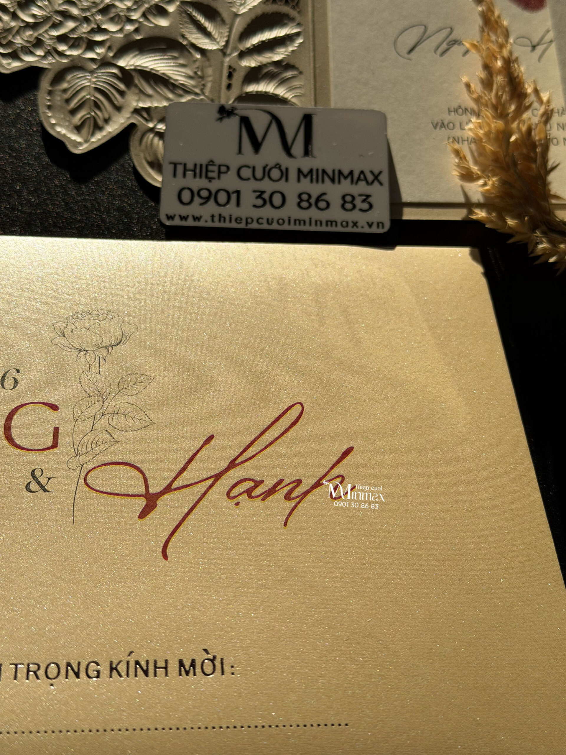 thiep-cuoi-cat-laser-mau-vang-dep-sang-trong-thu-duc thiep-cuoi-cat-laser-mau-vang-dep-sang-trong-thu-duc