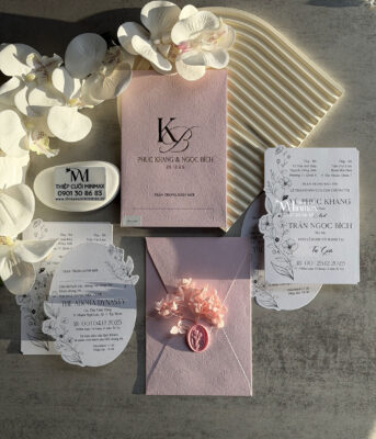 thiep-cuoi-hong-pastel-dep-nhe-nhang-gia-re-thu-duc