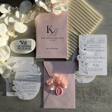 thiep-cuoi-hong-pastel-dep-nhe-nhang-gia-re-thu-duc