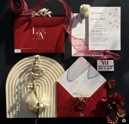 thiep-cuoi-mau-do-minimalist-dep-thu-duc