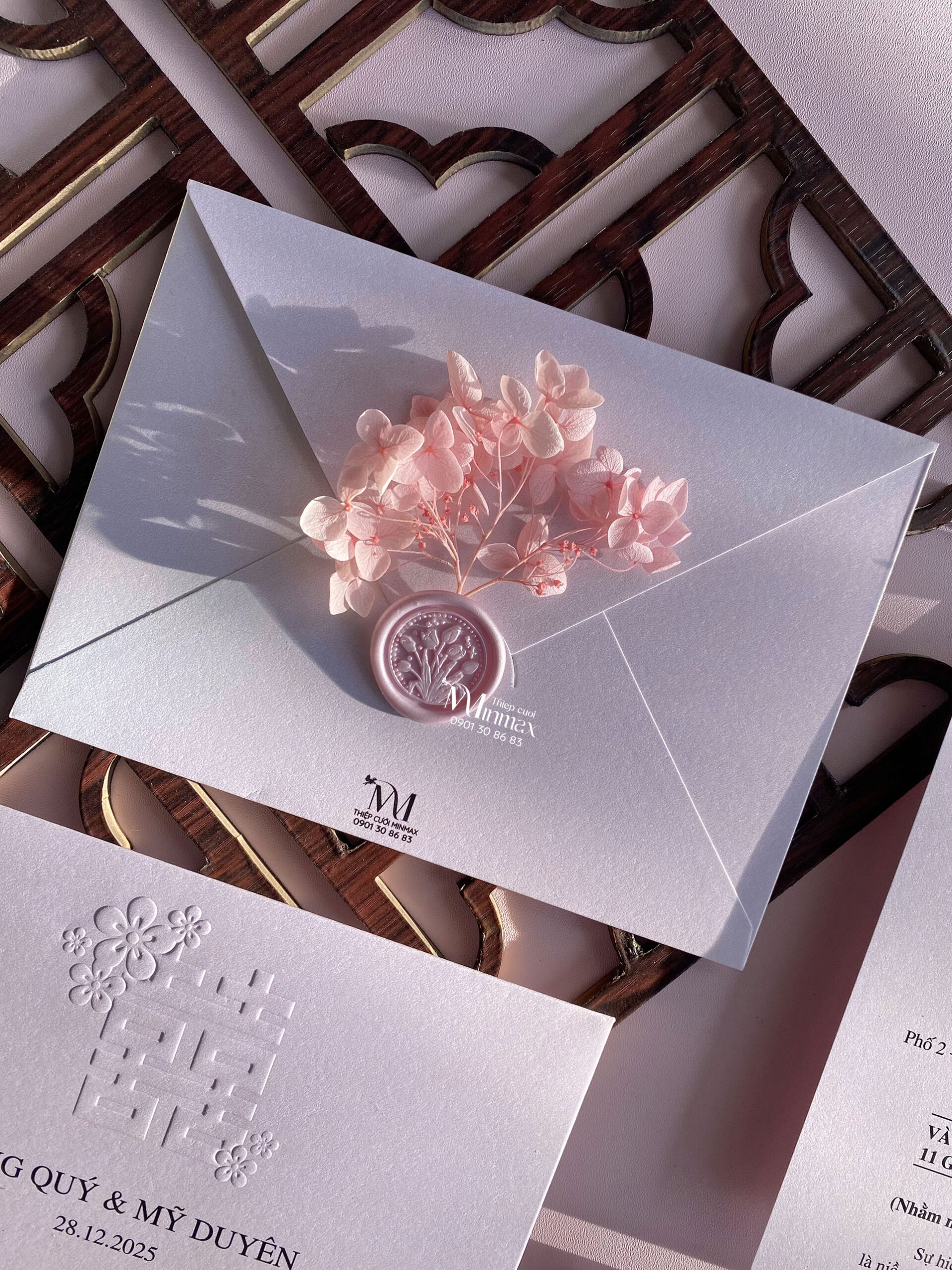 thiep-cuoi-mau-hong-anh-nhu-dep-gia-re-thu-duc-minmax thiep-cuoi-mau-hong-anh-nhu-dep-gia-re-thu-duc-minmax