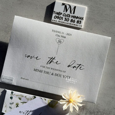 thiep-cuoi-mau-trang-dep-la-gia-re-mau-moi-nhat-thu-duc