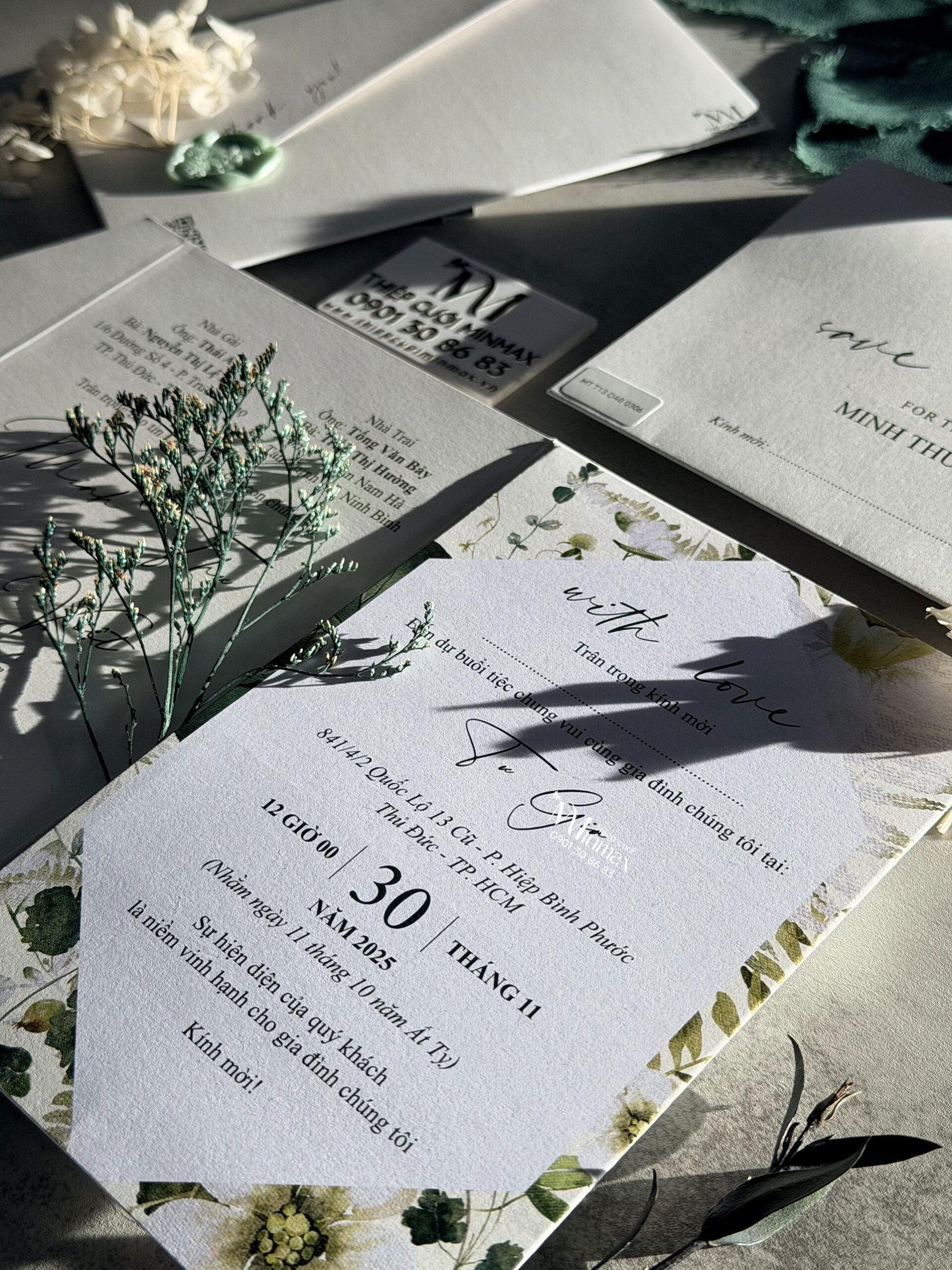 thiep-cuoi-mau-trang-dep-la-gia-re-mau-moi-nhat-thu-duc thiep-cuoi-mau-trang-dep-la-gia-re-mau-moi-nhat-thu-duc