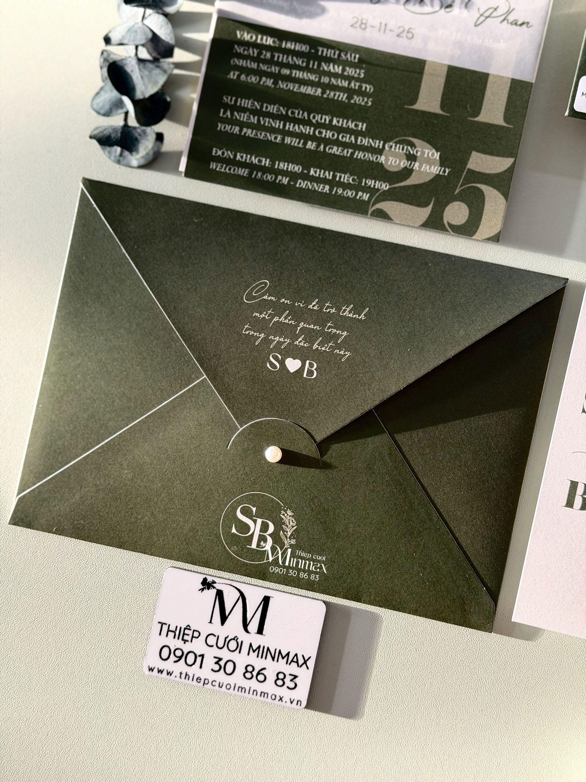 thiep-cuoi-minimalist-xanh-la-dam-dep-re-thu-duc thiep-cuoi-minimalist-xanh-la-dam-dep-re-thu-duc