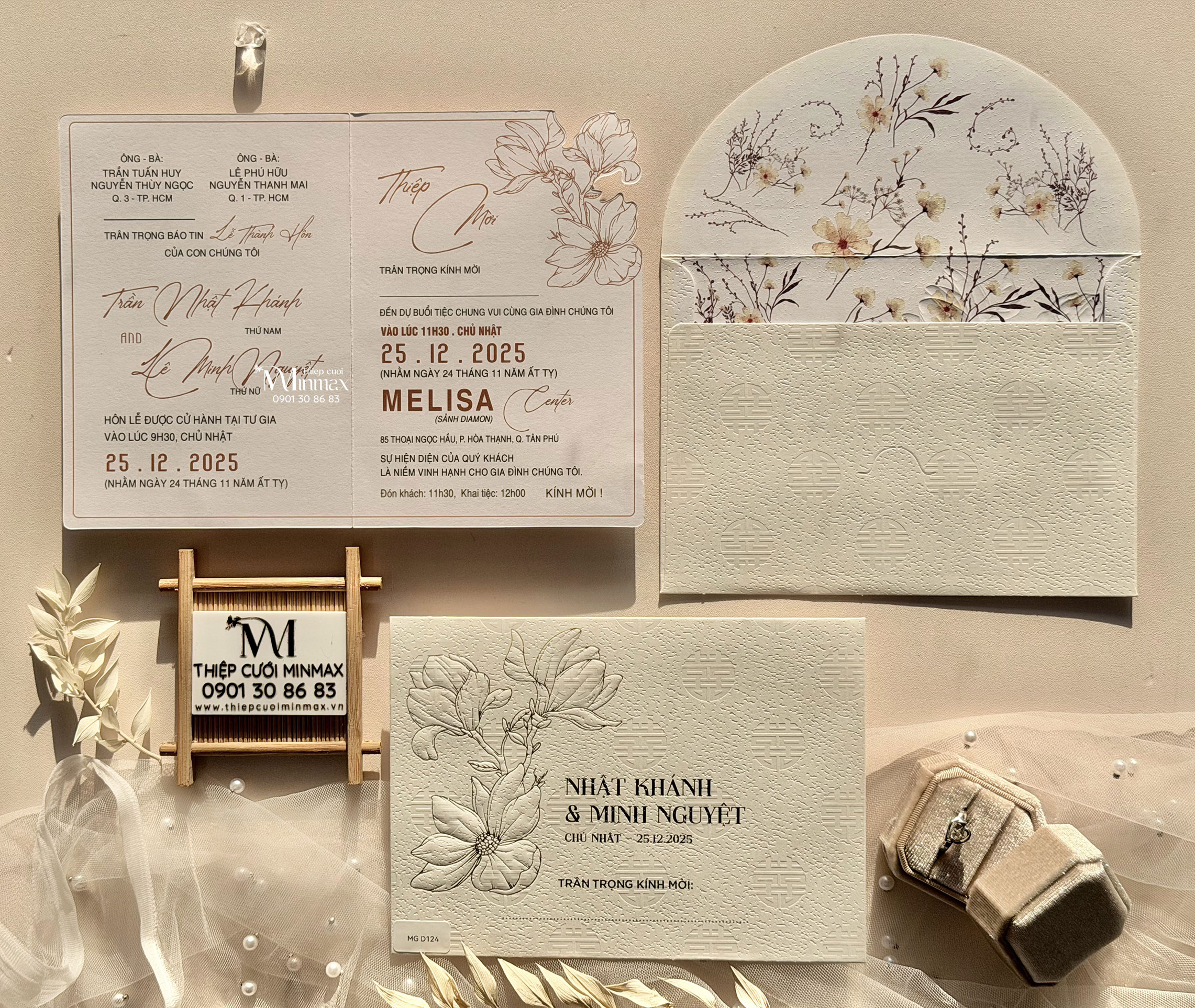 thiep-cuoi-trang-kem-dap-noi-minimalist-dep-thu-duc