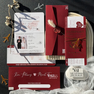 thiep-cuoi-passport-in-hinh-cuoi-mau-do-dep-gia-re-thu-duc