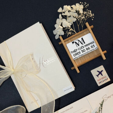 thiep-cuoi-dep-gia-re-thu-duc-minmax-mau-trang