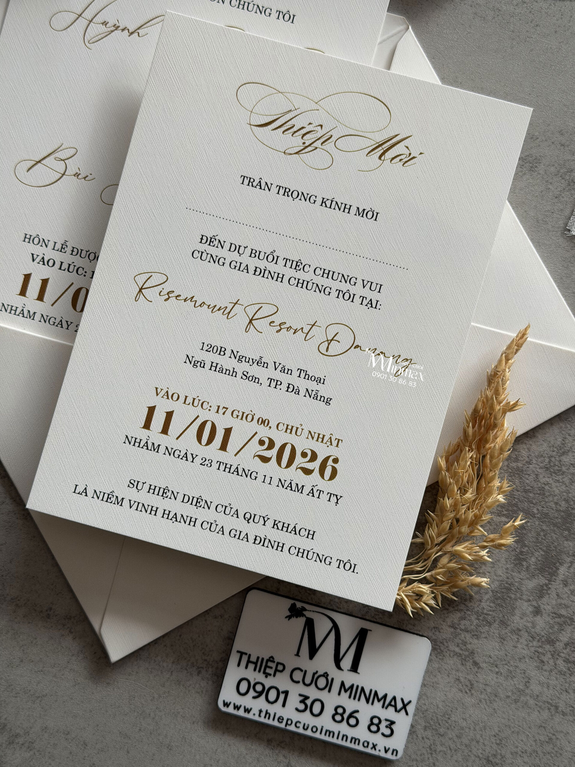 thiep-cuoi-minimalist-mau-trang-dep-re-minmax thiep-cuoi-minimalist-mau-trang-dep-re-minmax