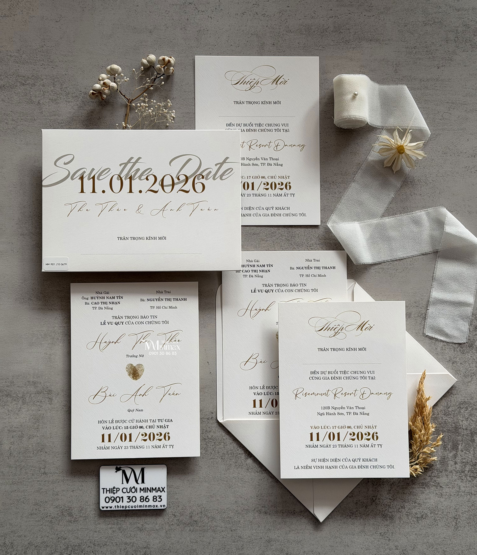 thiep-cuoi-minimalist-mau-trang-dep-re-minmax