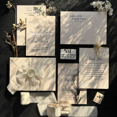 thiep-cuoi-trang-giay-gan-dep-re-minimalist