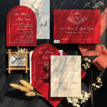 thiep-cuoi-minimalist-mau-do-dep-don-gian-gia-re-thu-duc-tp-hcm