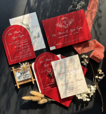 thiep-cuoi-minimalist-mau-do-dep-don-gian-gia-re-thu-duc-tp-hcm