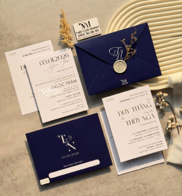 thiep-cuoi-minimalist-mau-xanh-duong-dep-gia-re-thu-duc