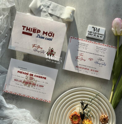 thiep-cuoi-thoi-bao